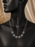 Collier double rang argenté médaillons strass - longueur 16 cm porté