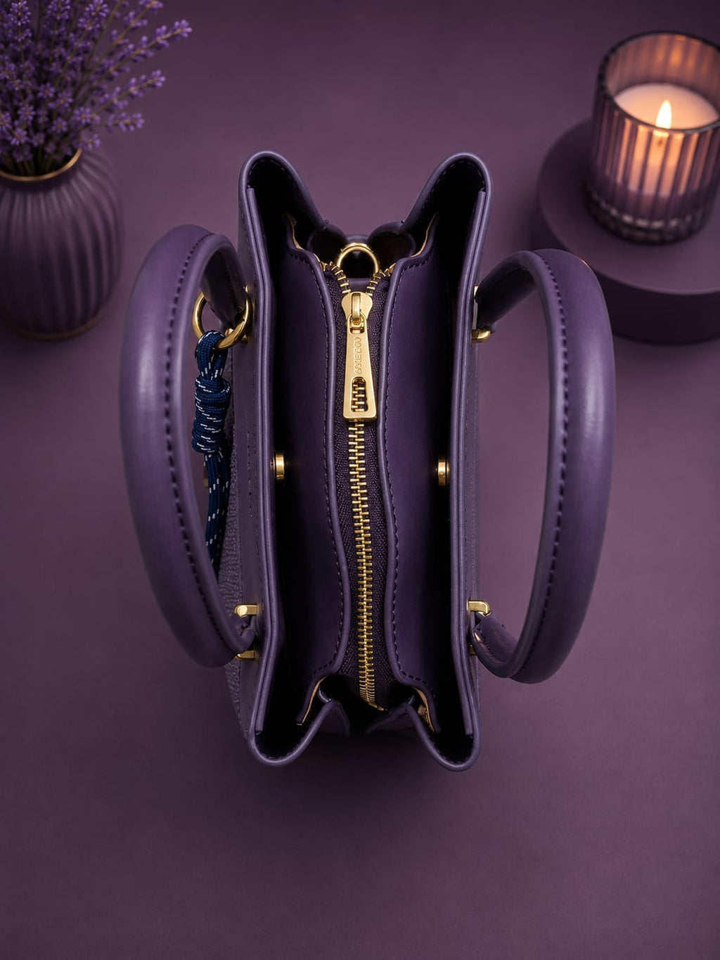Sac Angelo violet - vue de côté avec étiquette